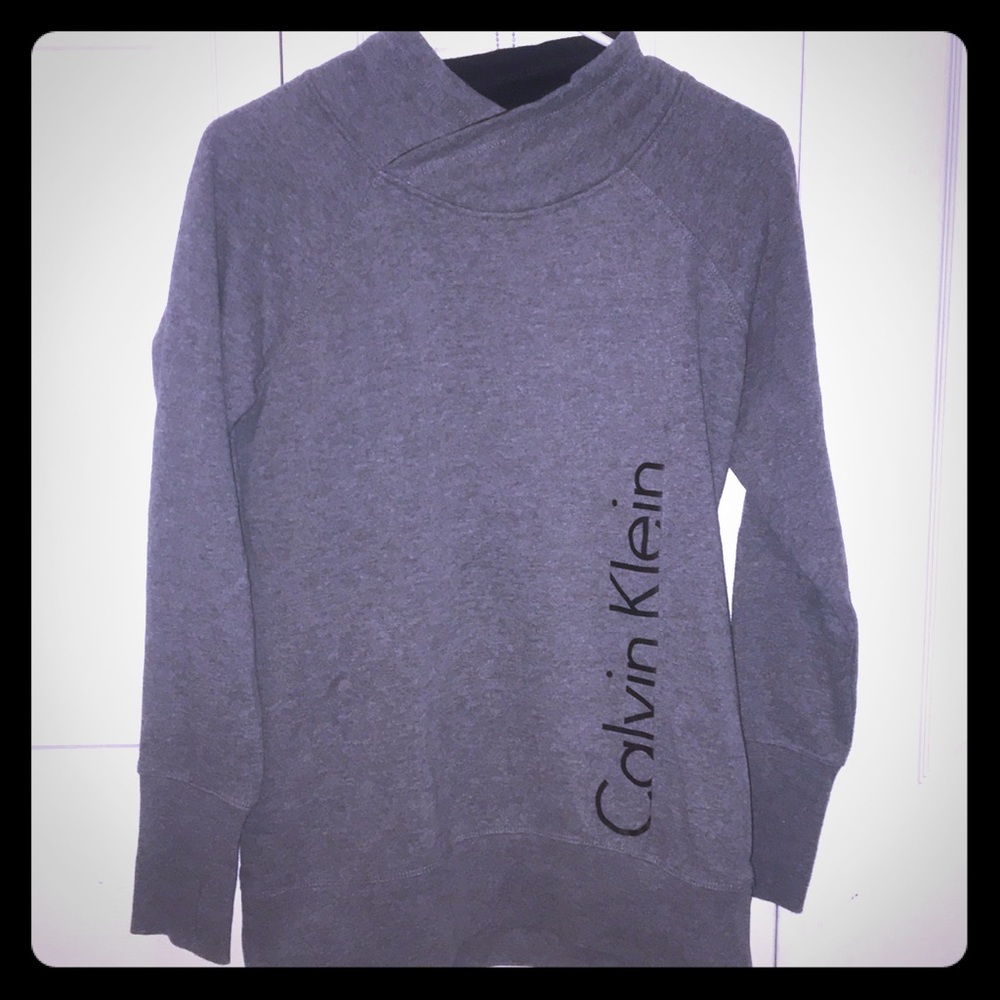 Calvin Klein running long sleeve